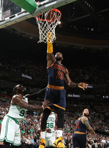 年来的财务 年来的财务